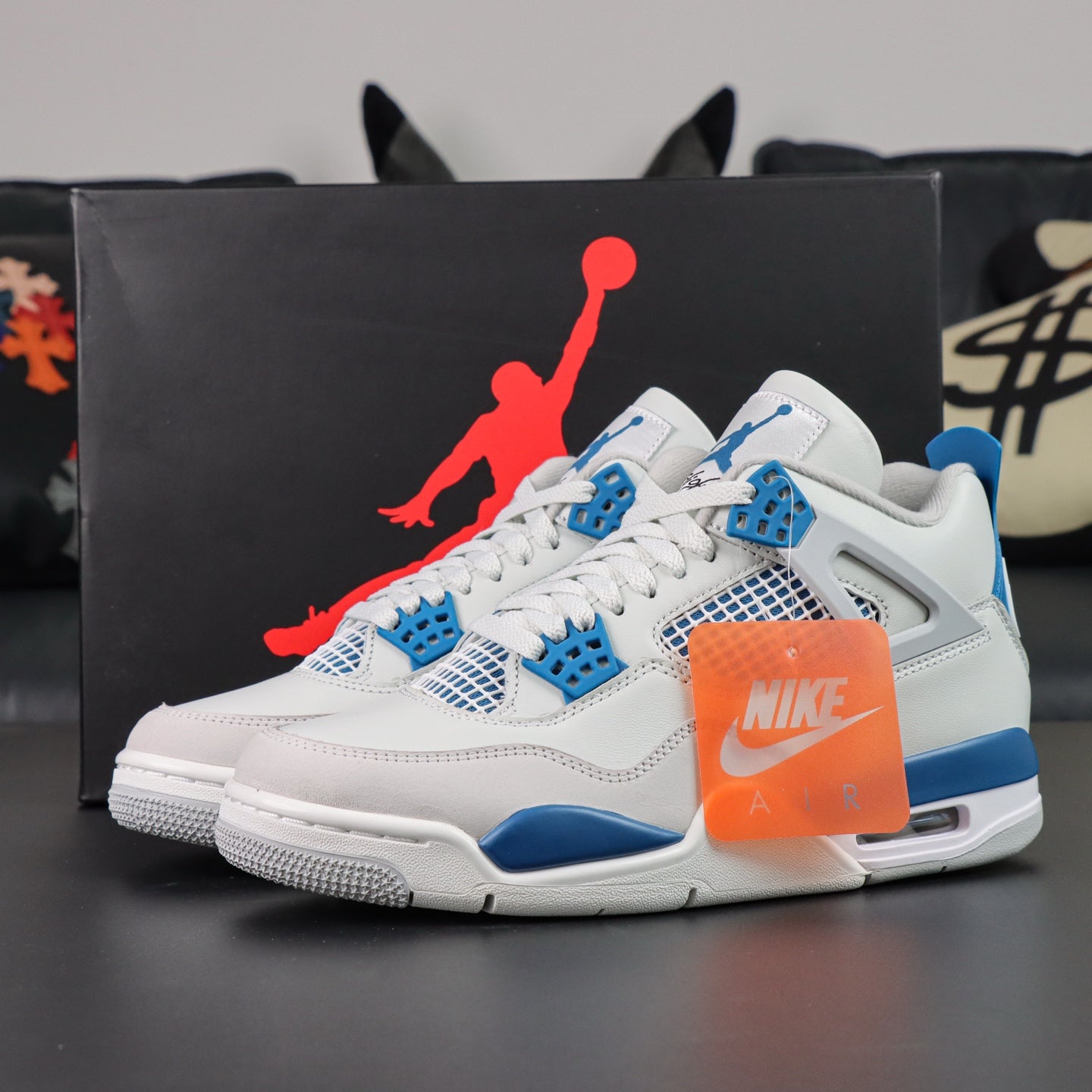 Jordan Air Jordan 4 "Military Blue"