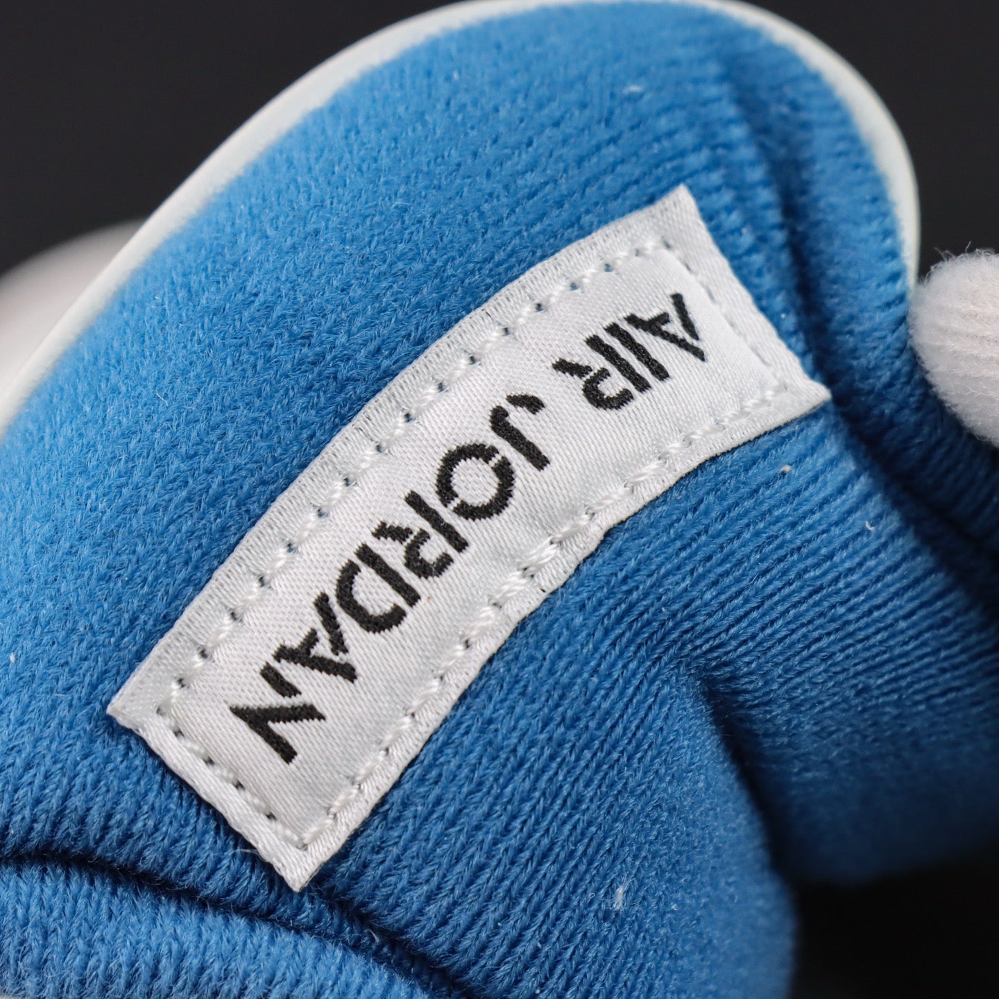 Jordan Air Jordan 4 "Military Blue"