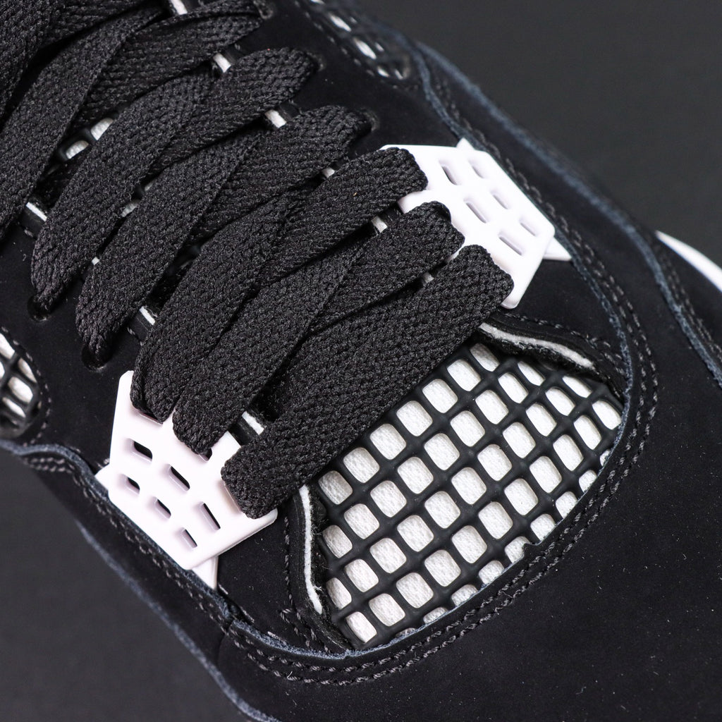 Air Jordan 4 Retro "White Thunder"