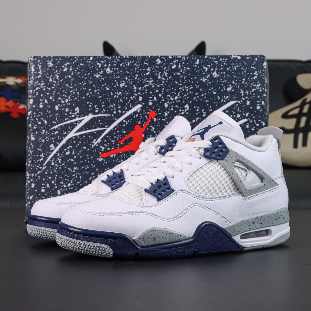 Air Jordan 4 Retro "Midnight Navy"