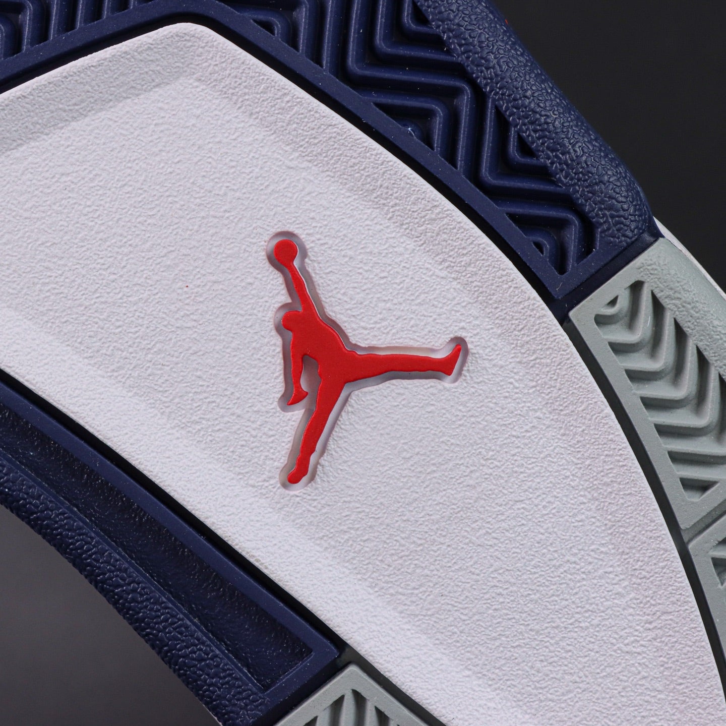 Air Jordan 4 Retro "Midnight Navy"