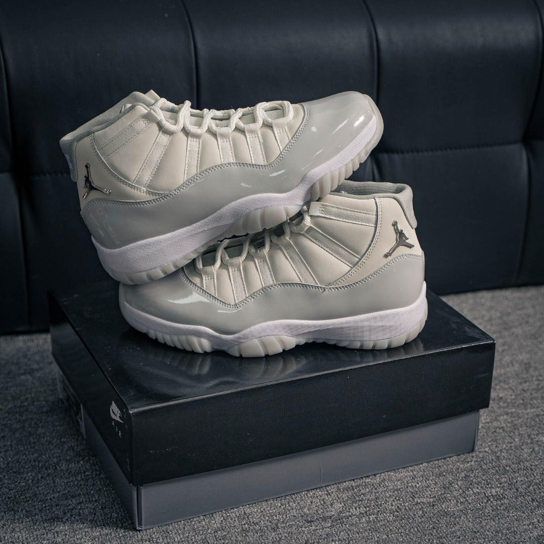 Air Jordan 11 Metallic Silver AJ11