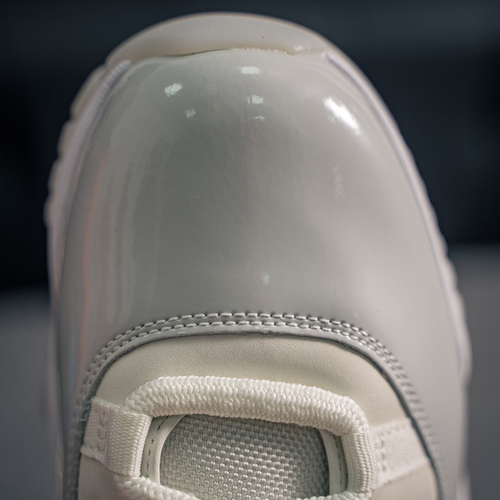 Air Jordan 11 Metallic Silver AJ11