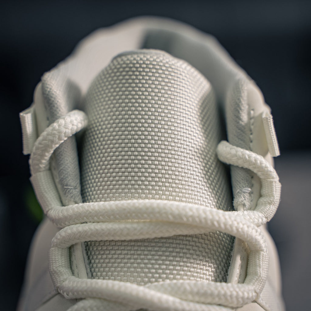 Air Jordan 11 Metallic Silver AJ11