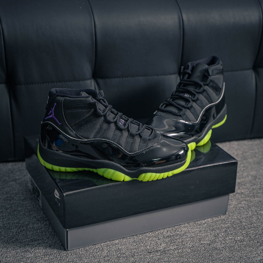 Air Jordan 11 Metallic Silver AJ11